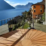 Апартаменты Unique Gandria Attic By Quokka 360 - Elegant View