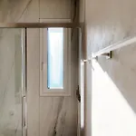 Unique Gandria Attic By Quokka 360 - Elegant View Апартаменты Лугано