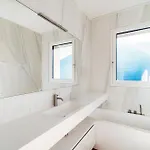 Апартаменты Unique Gandria Attic By Quokka 360 - Elegant View Лугано