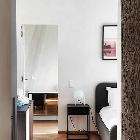 Apartman Unique Gandria Attic By Quokka 360 - Elegant View *