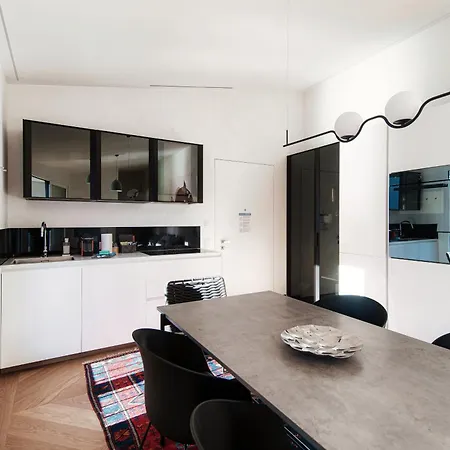 Unique Gandria Attic By Quokka 360 - Elegant View Apartman *