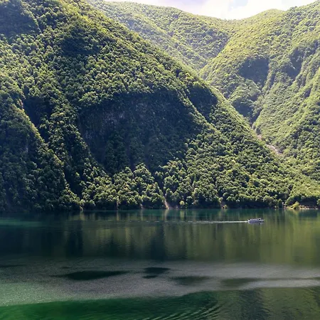 Unique Gandria Attic By Quokka 360 - Elegant View *