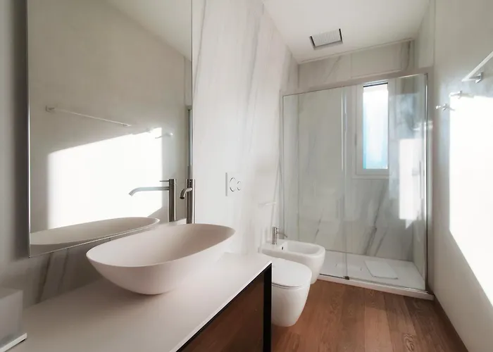 Unique Gandria Attic By Quokka 360 - Elegant View Διαμέρισμα *