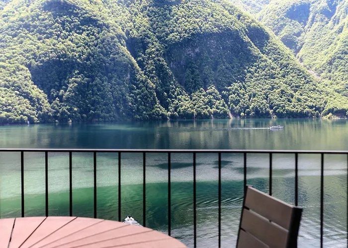 Unique Gandria Attic By Quokka 360 - Elegant View Διαμέρισμα