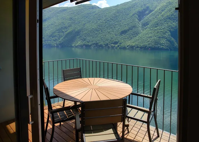 Unique Gandria Attic By Quokka 360 - Elegant View Διαμέρισμα