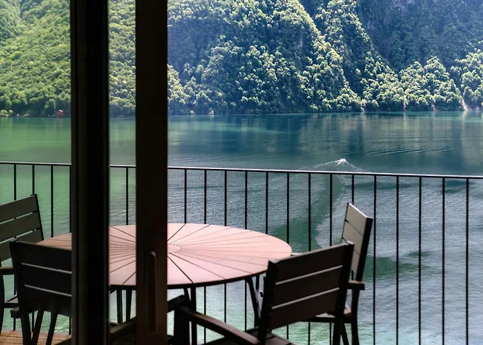 Διαμέρισμα Unique Gandria Attic By Quokka 360 - Elegant View Λουγκάνο