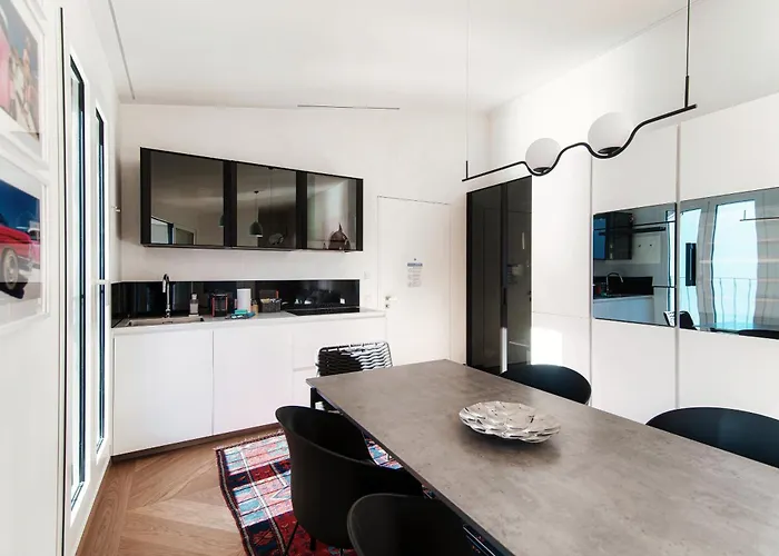 Unique Gandria Attic By Quokka 360 - Elegant View Apartment *