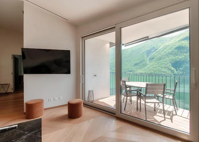 Apartment Unique Gandria Attic By Quokka 360 - Elegant View *