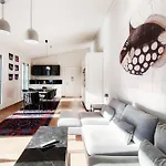 Lägenhet Unique Gandria Attic By Quokka 360 - Elegant View *